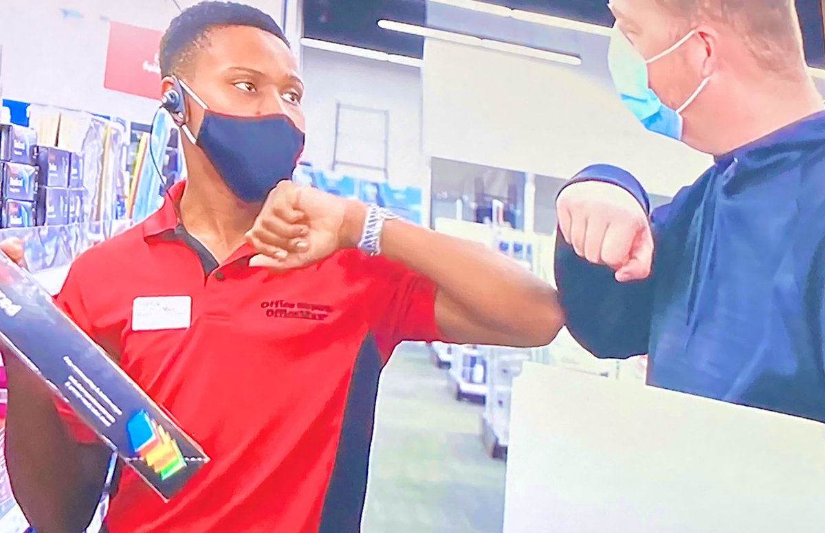 nicksologist's tweet image. I love seeing masks in commercials #NormalizeIt