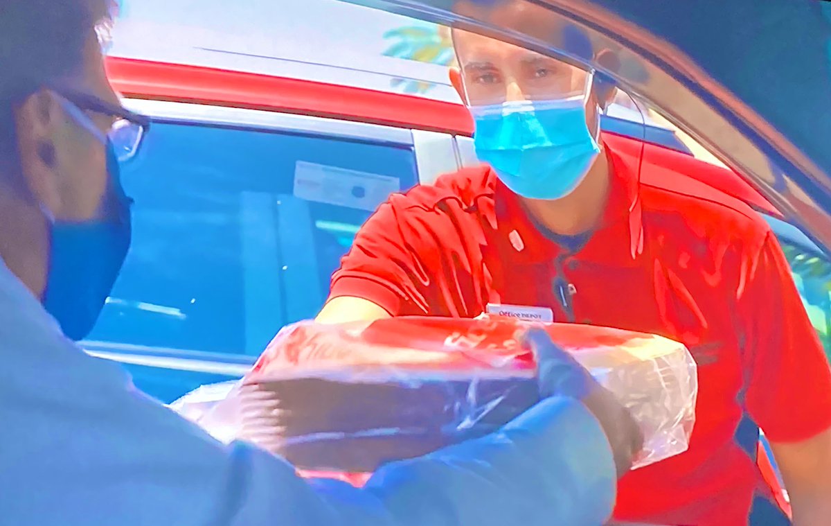 nicksologist's tweet image. I love seeing masks in commercials #NormalizeIt