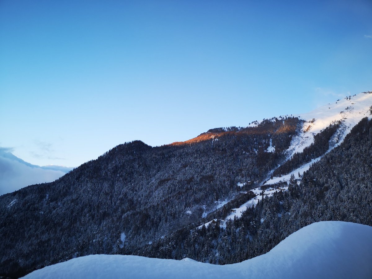 PgunMan's tweet photo. Hellow 2 😍 #gotoski https://t.co/NSd4VOciiX