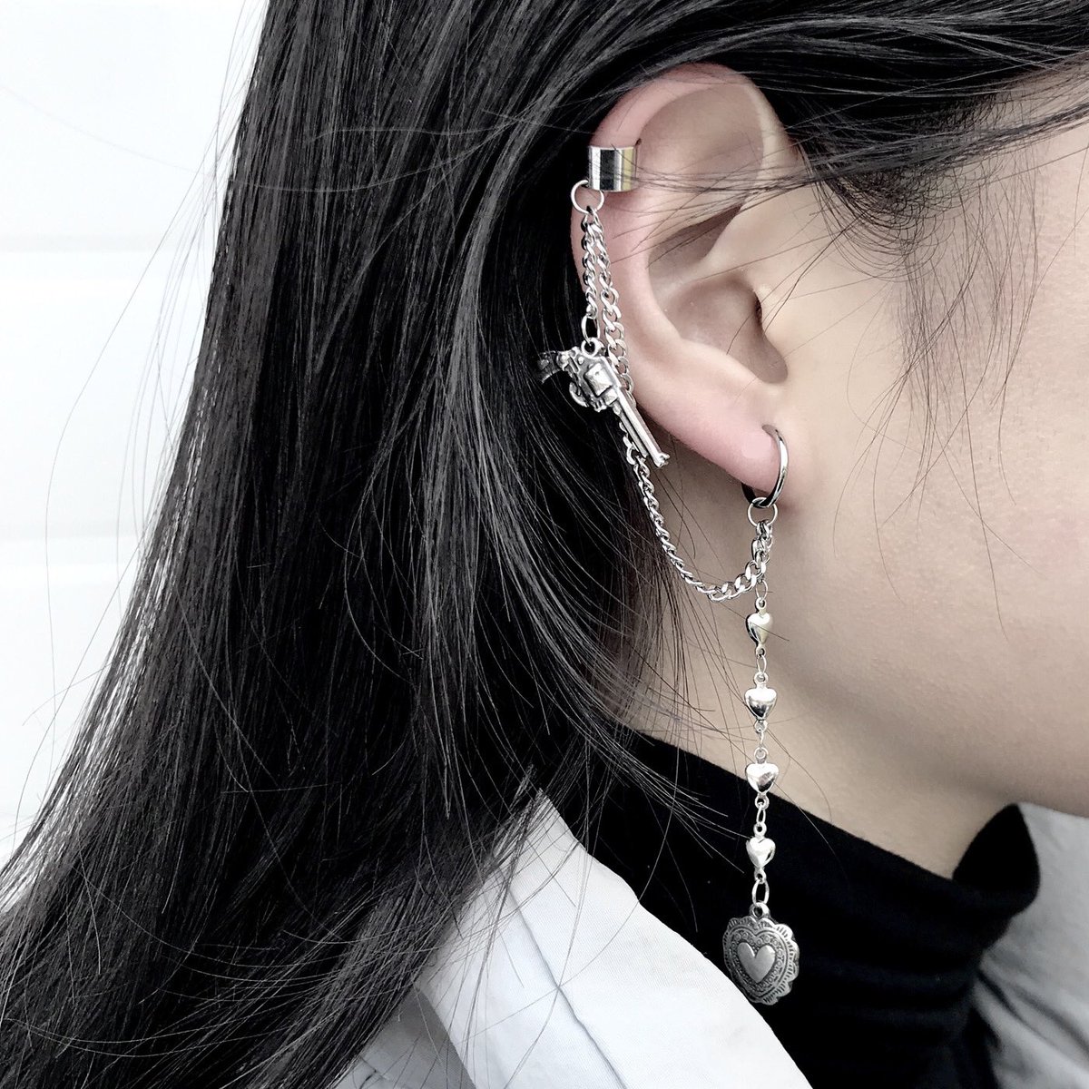 98n_accessory's tweet photo. ✨무료배송 이벤트 진행중✨
✨1/26~1/31✨

배송비가 부담되어서 구매를 망설였던 분들을 위한 무료배송 이벤트예요💕

네이버 스마트 스토어와 아이디어스에서 이용 가능합니다 😊💕
기타 문의사항은 DM 남겨주세요💕

사이트에서 더 다양한 제품을 만나보실 수 있어요🥰 https://t.co/TcoxHH1J3x