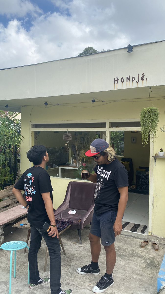 Ngopi di tempat yang pernah viral check! <a href="/hondje_id/">HONDJÉ</a>