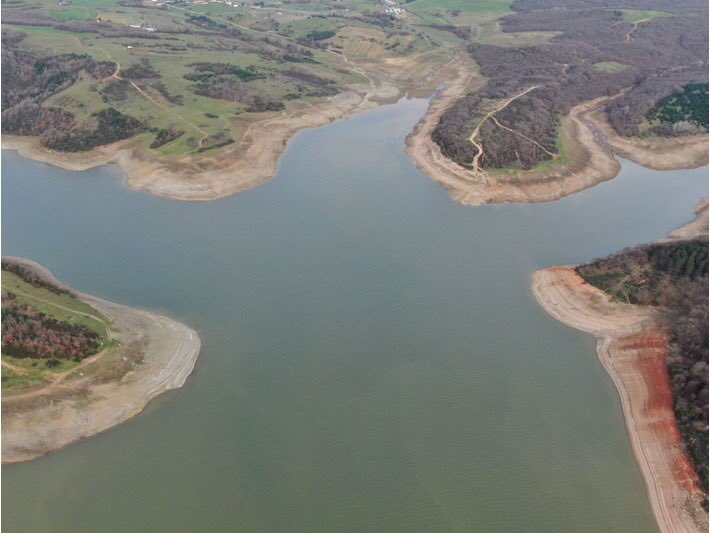 📌İstanbul'da baraj doluluk oranlarında son durum: Yüzde 33,37
İstanbul'da baraj doluluk oranı yüzde 33,37'ye yükseldi. Meteoroloji verilerine göre, İstanbul'da beş gün boyunca yağış bekleniyor. Yarın başlayacak soğuma ile kente kar yağabilir. https://t.co/upZclkeEW4