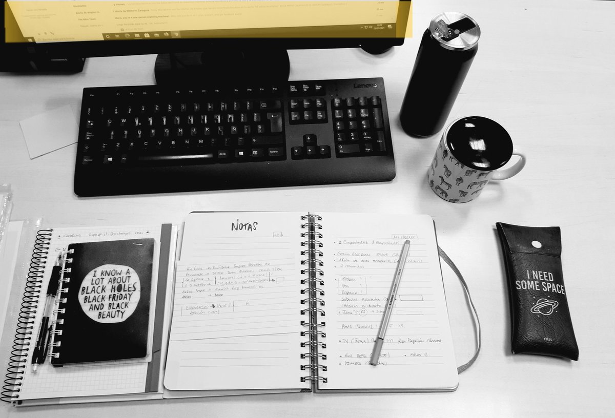 mariahdezlahoz's tweet photo. #MaratónCreativo
3 proyectos, 3 cuadernos...
⚡#escaparates11F
⚡#BeLider
⚡#PEJ
Y sobre todo...
⚡Tarjetas de ideas 💡
⚡café ☕
#bamos #8bais #TerritorioCreativo https://t.co/xnInmY9fIz