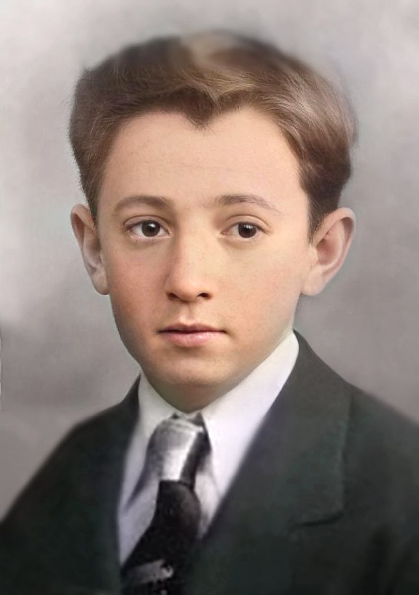 romkri's tweet image. Woody Allen (Allan Stewart Konigsberg)

#RestoredWithAI
