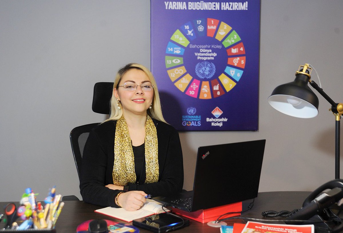 ''Yarıyıl tatilinde kitaplardan uzak kalmayalım''

Genel Müdür Yardımcımız Hale Güneş, çocukların yarıyıl tatilini verimli geçirmeleri için önerilerini paylaşırken kitap okumanın, sosyalleşmenin ve fiziksel aktivitelerin önemine dikkat çekiyor.

👉🏻 iha.com.tr/haber-yariyil-…