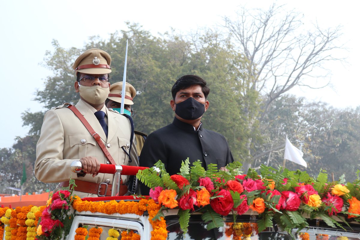 RmeshSpeaks's tweet image. गणतंत्र दिवस की शुभकामनाएं !!
जय हिन्द !!🇮🇳

#republicday2021 #DCKoderma #प्रजासत्ताक_दिन