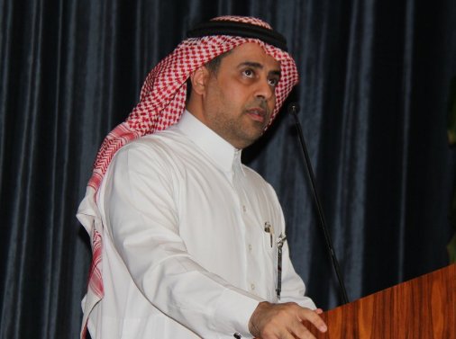 من جهته أشار عميد كلية العلوم الطبية التطبيقية الدكتور علي الشريف إلى أن عدد الأبحاث المقدمة تجاوزت الـ 100 تنوعت ما بين بحوث شفهية وبحوث معلقة، كما نوّه عن أهمية الأبحاث في تطور العلم تماشياَ مع أهداف رؤية المملكة 2030.