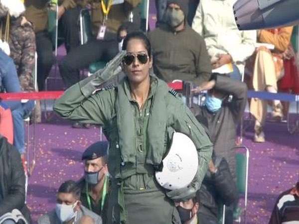 RoopaSpeaks's tweet photo. Shakti Roopey Shanatani
#GoGirlPower
#HappyRepublicDay
#HappyRepublicDay2021 https://t.co/8dr5csXLWE