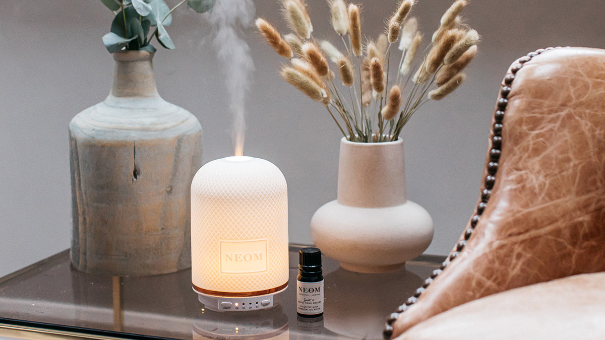 Essential Oil Blends: Inhale wellness and exhale stress. Discover our top 5 aromatic botanical essences that boost, calm and heal. Read More: ow.ly/R6Ho50DeC6e