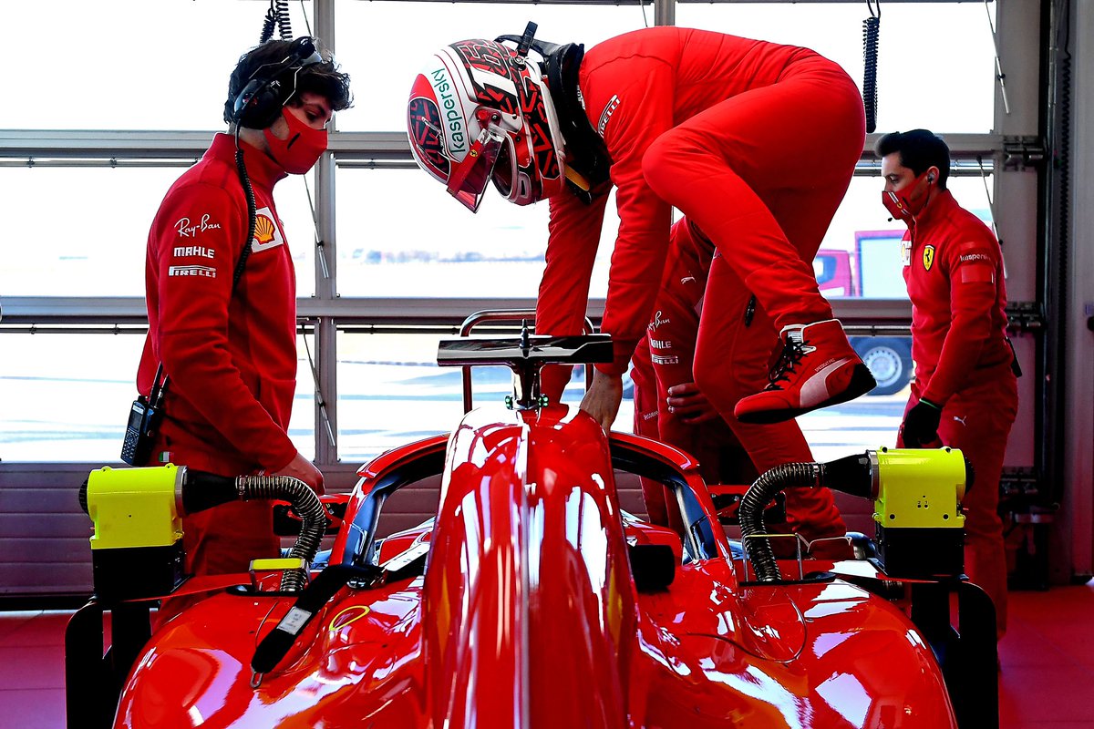 ScuderiaFerrari's tweet photo. Finally back behind the wheel 😍 
@Charles_Leclerc 

#Charles16 #essereFerrari🔴 https://t.co/apzH77Lyzh