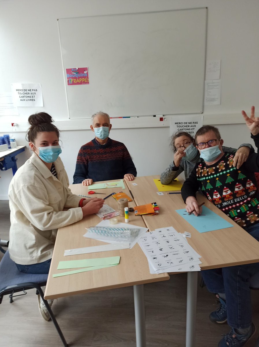 85CDSA's tweet photo. Ce samedi 23/01, le Comité a organisé une après-midi bricolage où tout le monde y a passé un agréable moment 😀

Pour plus de détails ▶️https://t.co/Kjf4Zjv6Ao https://t.co/GoIzebcweq