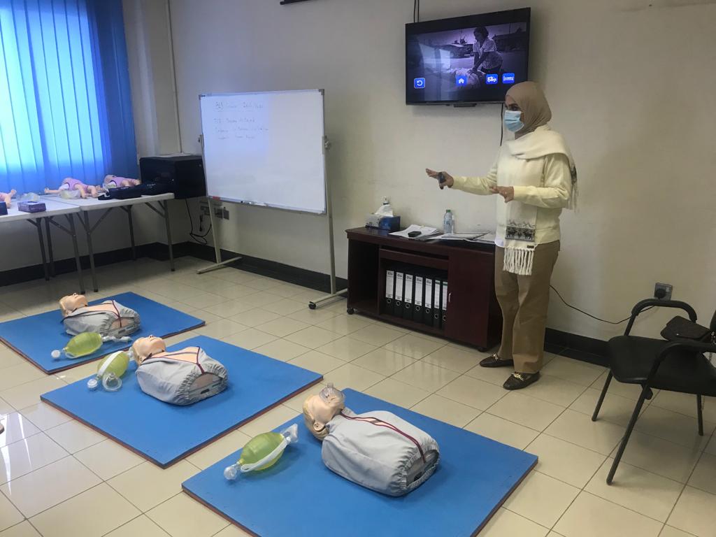 الفروانية الصحية تفتتح مركز تدريب الأطباء على دورات الإنعاش القلبي الرئوي توجه لزيادة عدد مراكز التدريب على الإنعاش القلبي الرئوي في جميع المناطق الصحية نيولي