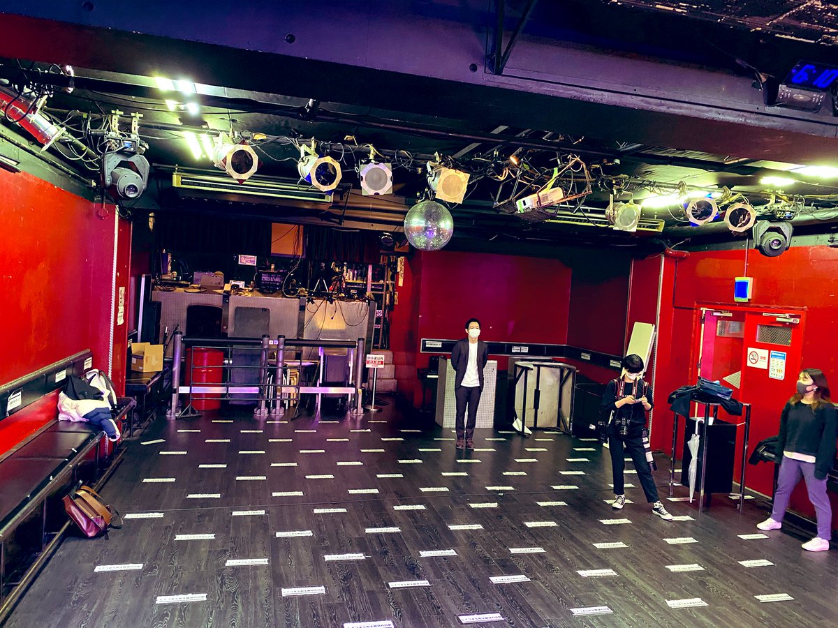 ট ইট র ラニーノーズ 山田 健人 19時からアメ村ドロップにて 演奏 トークライブ Mc Kento Fukaya Runny Noize Local Connect ケントさん 慣れないライブハウスで緊張してるはずやのにリハで音楽スカウトマンみたいに音聞いてました 配信チケットあり 是非