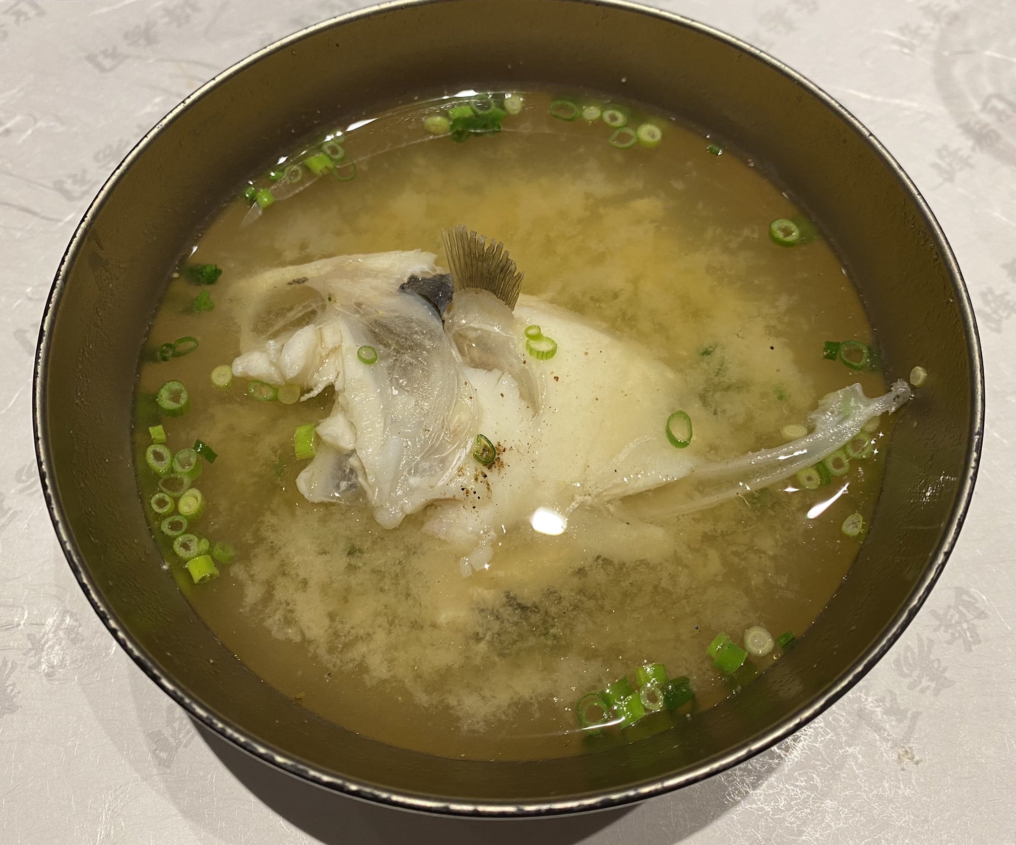 峰寿司 お刺身を楽しんだ後 カワハギは お味噌汁にしてもらいました Minesushisannenzaka Misosoup Sushi Minesushi Kumamoto Sashimi 峰寿司 峰寿司三年坂通り支店 峰壽司 寿司 熊本 熊本グルメ 熊本寿司 カワハギ 味噌汁 下通り 峰寿司 お刺身を楽しんだ後 カワハギは お味噌汁にしてもらいました Minesushisannenzaka Misosoup Sushi Minesushi Kumamoto Sashimi 峰寿司 峰寿司三年坂通り支店 峰壽司 寿司 熊本 熊本グルメ 熊本寿司 カワハギ 味噌汁 下通り
