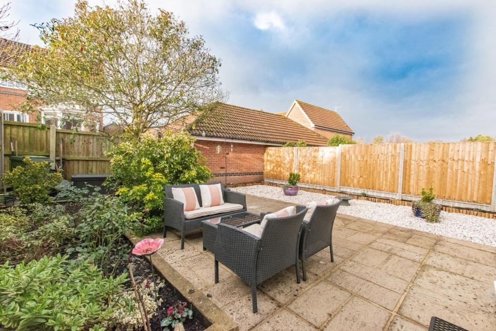 danielbrewerEA's tweet photo. 2 Bedroom Semi-Detached House For Sale
Tortoiseshell Way, Braintree
Offers Over £290,000
https://t.co/24AzVlYtEi https://t.co/YlO92IDLub