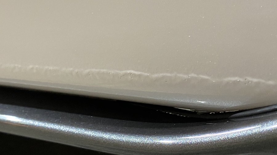 フルモデルチェンジ版 日産の新型ノートe Powerの塗装ムラ問題続報 ディーラーが 塗り直し を提案 但しメーカーからの回答は無し Creative Trend