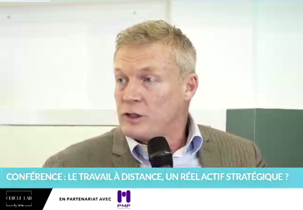 BksRhalid's tweet photo. Échange sur le #futur du travail, l'hybride comme objectif. Renaud Adde @spvie témoigne de la nécessité de faire évoluer le management de l'autoritaire au coaching, où #bienveillance, #collaboration et #accompagnement sont les mots clés. #RH @CercleLAB https://t.co/DrGNtld0Dy