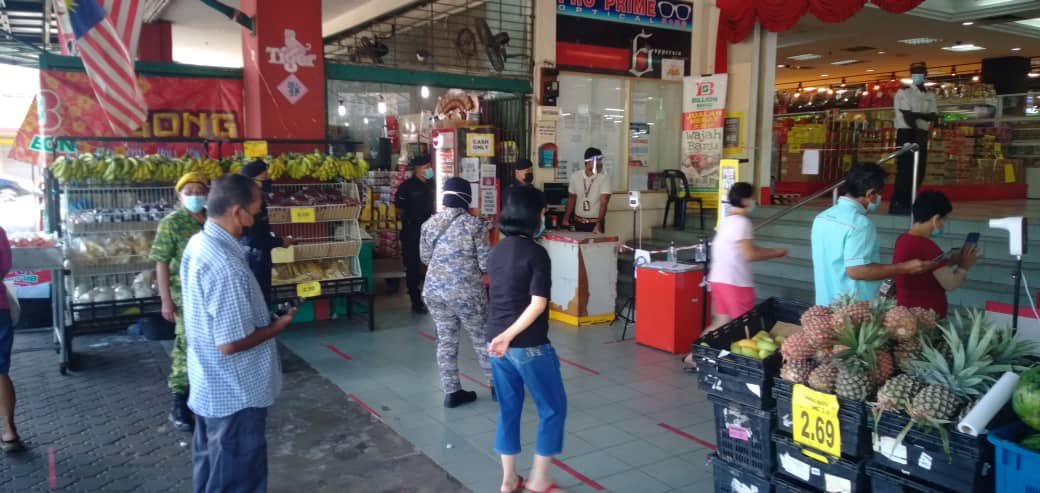 PENUGASAN RONDAAN PERINTAH KAWALAN PERGERAKAN (PKP) RELA BERSAMA PDRM &amp; PBT DAERAH JEMPOL

Tarikh : 26 Januari 2021 (Isnin)

#KitaJagaKita        
#NormalBaharu
#MalaysiaBebasCovid19
#SetiaBerbakti

<a href="/yahyakgc/">Yahya Sulaiman</a> <a href="/RELA_N9/">RELA NEGERI SEMBILAN</a> <a href="/relamalaysia/">relamalaysia</a>