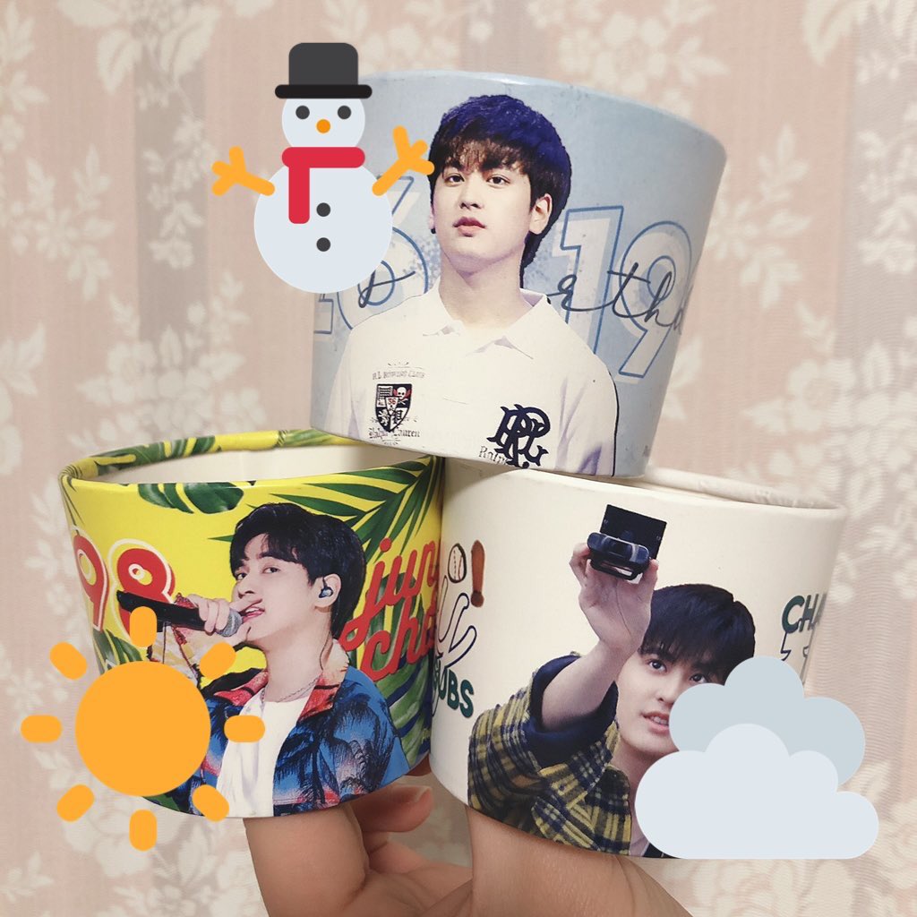 chan0388's tweet photo. Happy Birthday CHANWOO💚🎂

誕生日を記念してカップホルダーを郵送販売いたします🥰
１つ400円(送料込み)で2つ以上の場合は１つ追加ごとに100円プラスになります💁🏻‍♀️
DMにて受け付けますので、お気軽に声かけてください！
購入希望のものの絵文字と個数を教えてください🙇🏻‍♀️
#CoolestChanwooDay https://t.co/jhwmkxJquS