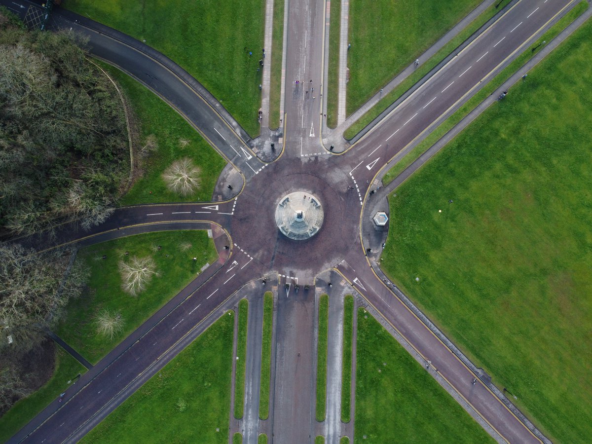 BigPicBelfast's tweet photo. #edwardcarson #Statue from above #birdeyeview
#stormont #stormontestate #dji #djiglobal #djimini2 #djidrone #djicreator #djidrones #djiofficial #djiphotography #drone #dronephotography #droneoftheday #dronevideo #dronelife #photography #visitbelfast #eastbelfast https://t.co/a1Kdkxnm08