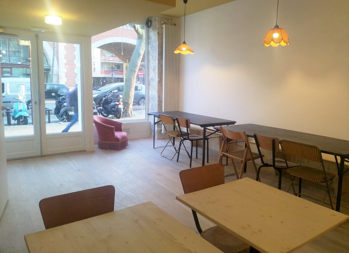 f_letissier's tweet photo. Un tiers-lieu ouvert et favorisant la création de lien social, c'est le projet porté par @kawaa_co dans le 12e👏
Retour en images de l'inauguration de L’Archipel, qui accueille des structures de l'#ESS, un café et un espace événements ⤵
Avec @EPierreMarie et @AnouchToranian https://t.co/igWH2Q6oxB