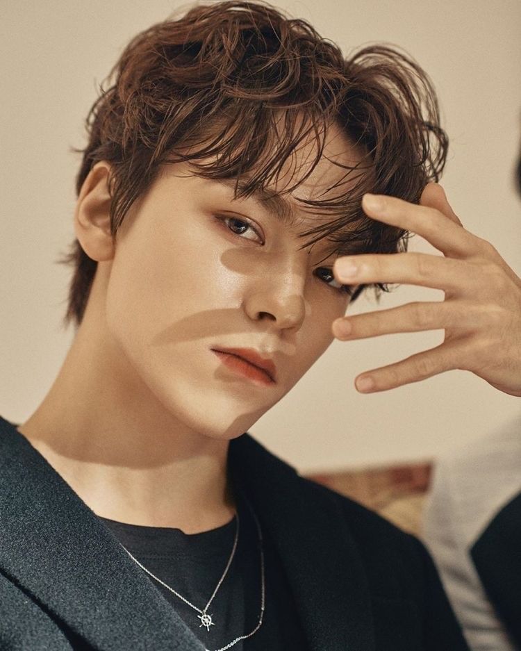 vernonchwee___'s tweet photo. hello! i'm Vernon Hansol Chwe from ate @uwuwooozi 's special chapter of getting closer au

travelling the moon and back with Seungkwan Boo-Chwe

please read the disclaimer down below. https://t.co/39MViFQkcK
