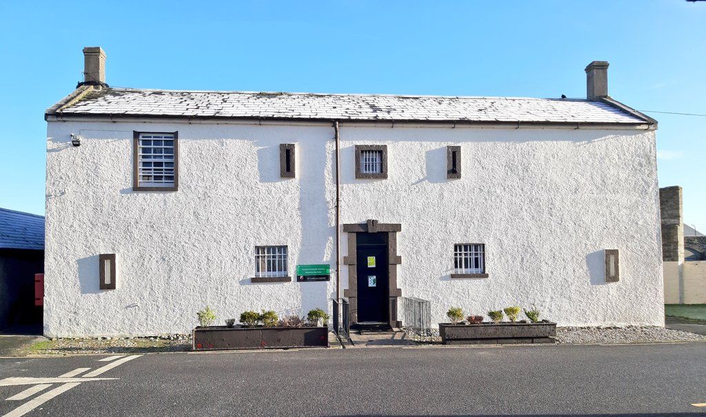 Former Military Prison / Detention Facility - James Stephens Barracks.Built in 1802, this facility was the location of the first military executions during the  #IrishCivilWar that occurred outside Dublin/Kildare.  #MilitaryHistory  #BarracksHistory (Thread) 