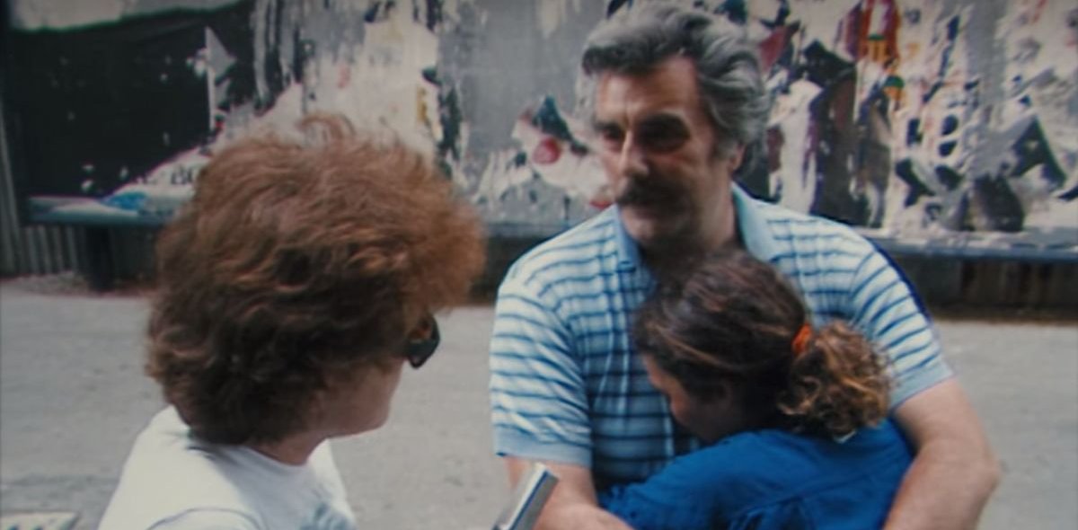 "Se c’è una cosa che un documentario storico dovrebbe evitare è la logica binaria da talk-show, che muove dal postulato per cui la verità sta sempre nel mezzo". Una lettura critica di SanPa, la serie documentario sulla comunità di San Patrignano. iltascabile.com/linguaggi/sanp…