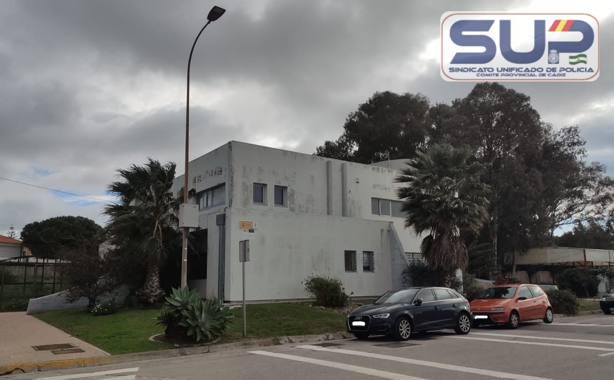 En el día de hoy, nuestro Secretario Local en #Algeciras ha estado presente en la INSPECCIÓN 👁️👁️ de  RIESGOS LABORALES 🧯🪜📑 en el Centro de Atención Temporal a Extranjeros (CATE) de Crinavis, #SanRoque #Cadiz
#TuSeguridadNuestraPrioridad
@Sup_Policia  @SupRiesgosLab