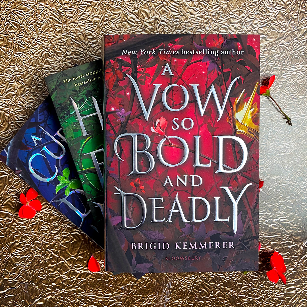 KidsBloomsbury's tweet photo. KINGDOMS WILL CLASH. CHOOSE YOUR SIDE.

Happy publication day to A Vow so Bold and Deadly, the thrilling climax to @BrigidKemmerer's Cursebreaker series. 

❤️⚔️ ❤️⚔️

https://t.co/UUF1nmninB https://t.co/MNQDERkSC9
