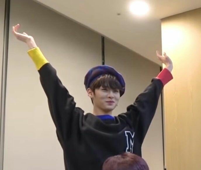 leeknow as squidward - thread 