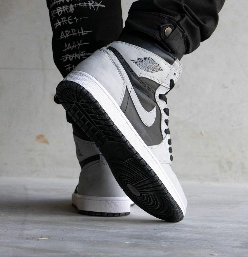 aj1 shadow 2.0 on feet