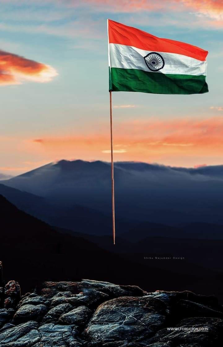 MrAjayTalk1's tweet photo. National Flag 

It's Our Honor

Some People Insult Our Flag

WE CONDEMN DELHI VIOLENCE 

#किसान_नहीं_गुंडे https://t.co/CnuGhNlyWY