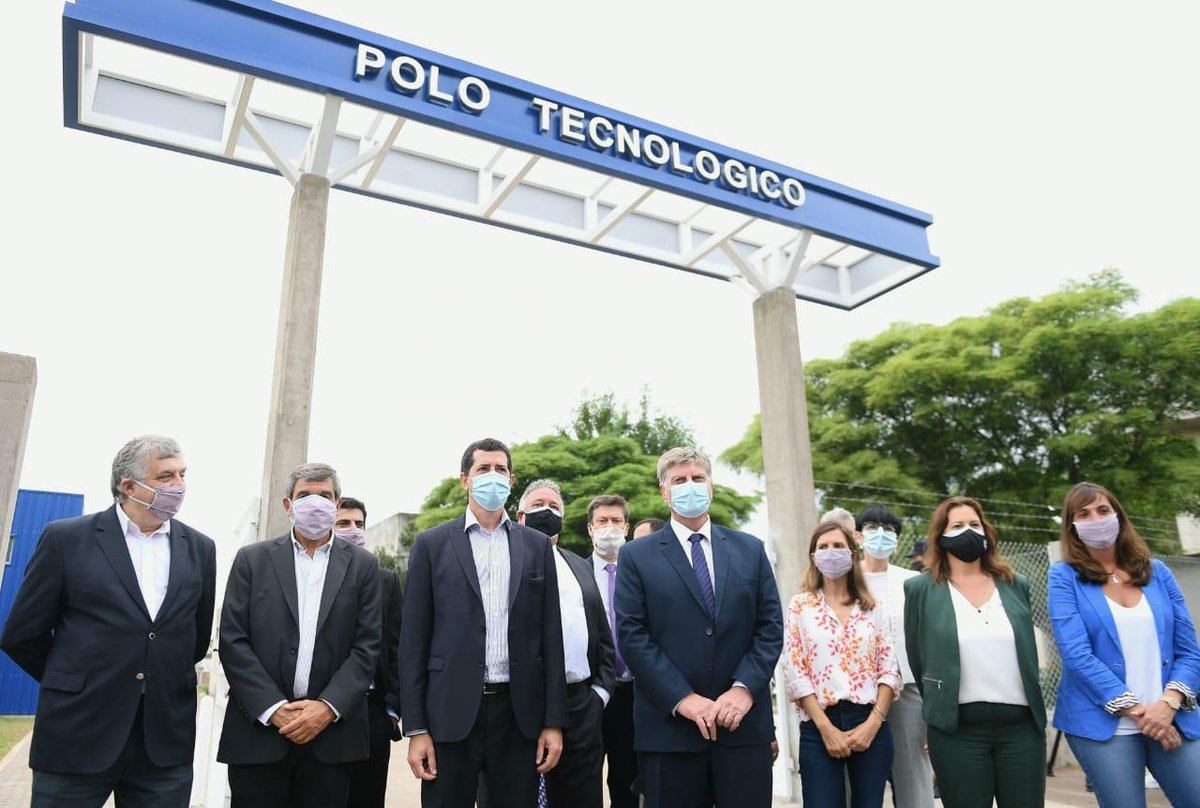 wadodecorrido's tweet photo. En General Pico, recorrimos con el gobernador @ZiliottoSergio y la intendenta @FernandaEAlonso el Polo Tecnológico, donde vamos a invertir 378 millones de pesos para aportar a la generación de empleo y nuevas oportunidades para los pampeanos y pampeanas. https://t.co/C6Wj1uuvby