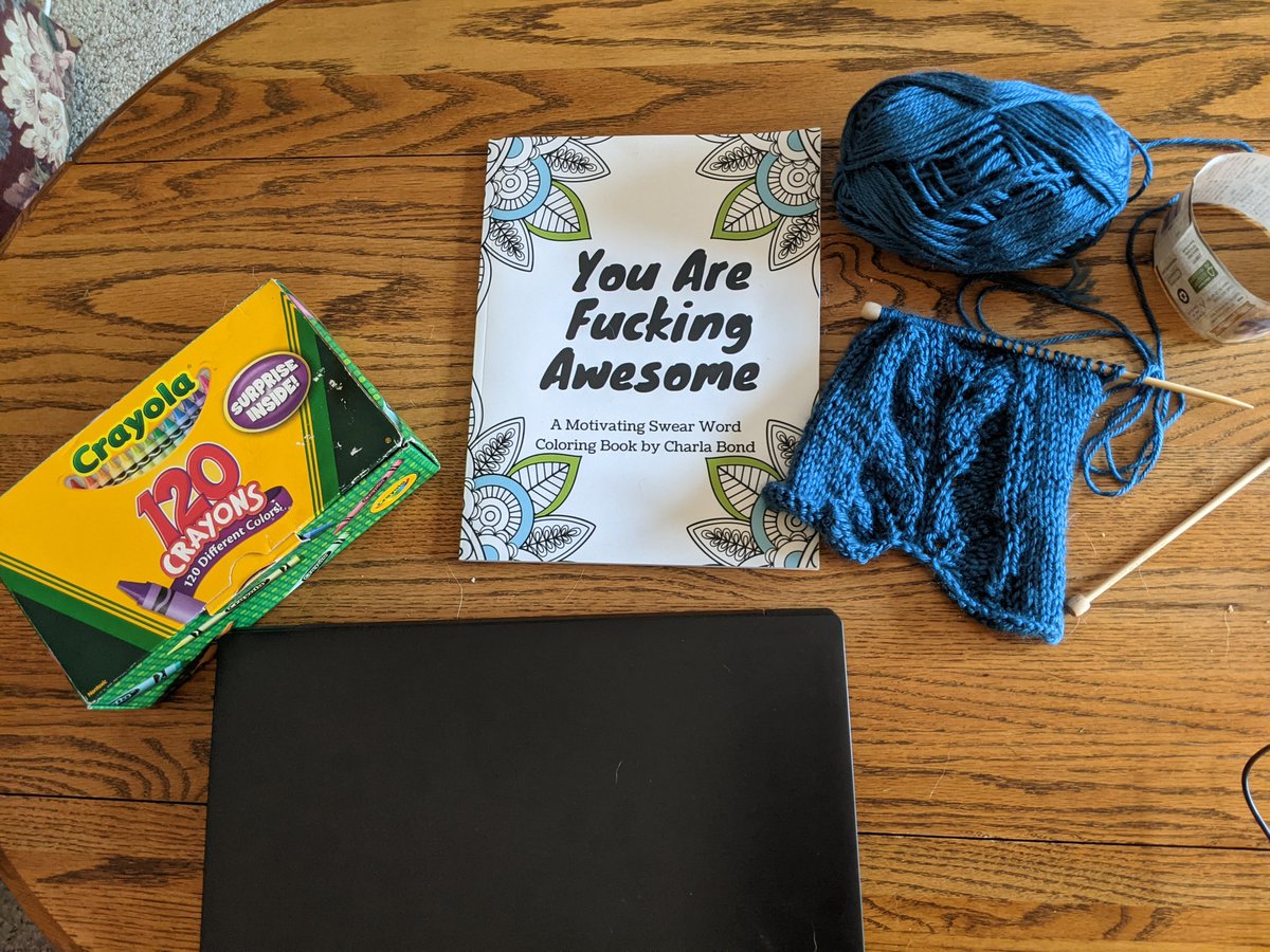 Gam3rGirlfriend's tweet photo. Excited for another #LowTechTuesday tonight. Not pictured: my new mic that got here over the weekend  

#SupportSmallStreamers #TwitchStreamer #SmallStreamersConnect #PathToAffiliate https://t.co/DSR24aS7ud