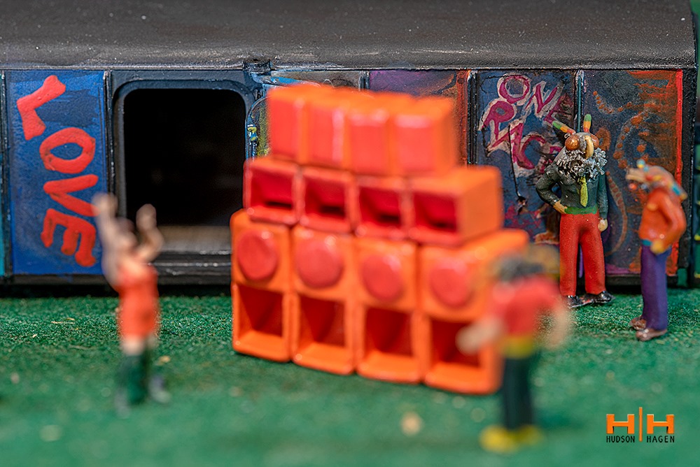 Just been polishing my scoops.
Looks like they're probably not going anywhere again this year.
Might have to set them up in the garden for a bit when the weather perks up...
#SuperMangoHiFi