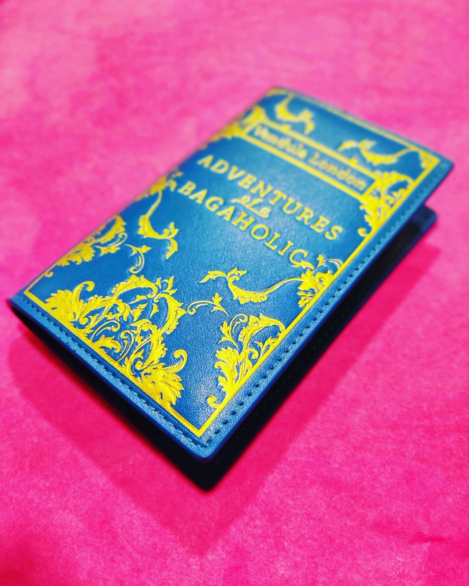 PinkPoodleWorld's tweet photo. Have you got a book going  at the moment? Our little book inspired coin purse is heading off to a library in the USA 🇺🇲

.
.
.
#booklover #coinpurse #bagaholic #pinkpoodle #boutique #usakpasif https://t.co/LQ0DLDPvYq