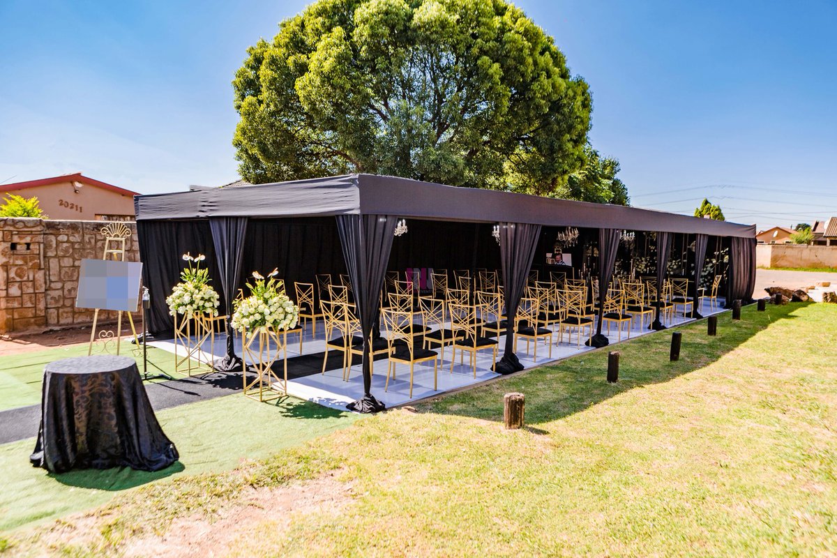 nonoevents's tweet photo. #DignifiedSendOff
#HomeSetup #DrapedGazebo #Cabanas
#MultipleCandleHolders #CandleTower
#Funeral Service #RIP #FloatingFlowers #FuneralServiceSetup
#FuneralServiceDeco #FuneralCeremony
#Deco #FurnitureHire #Flowers
#NonoEvents https://t.co/s5hGAESsRc