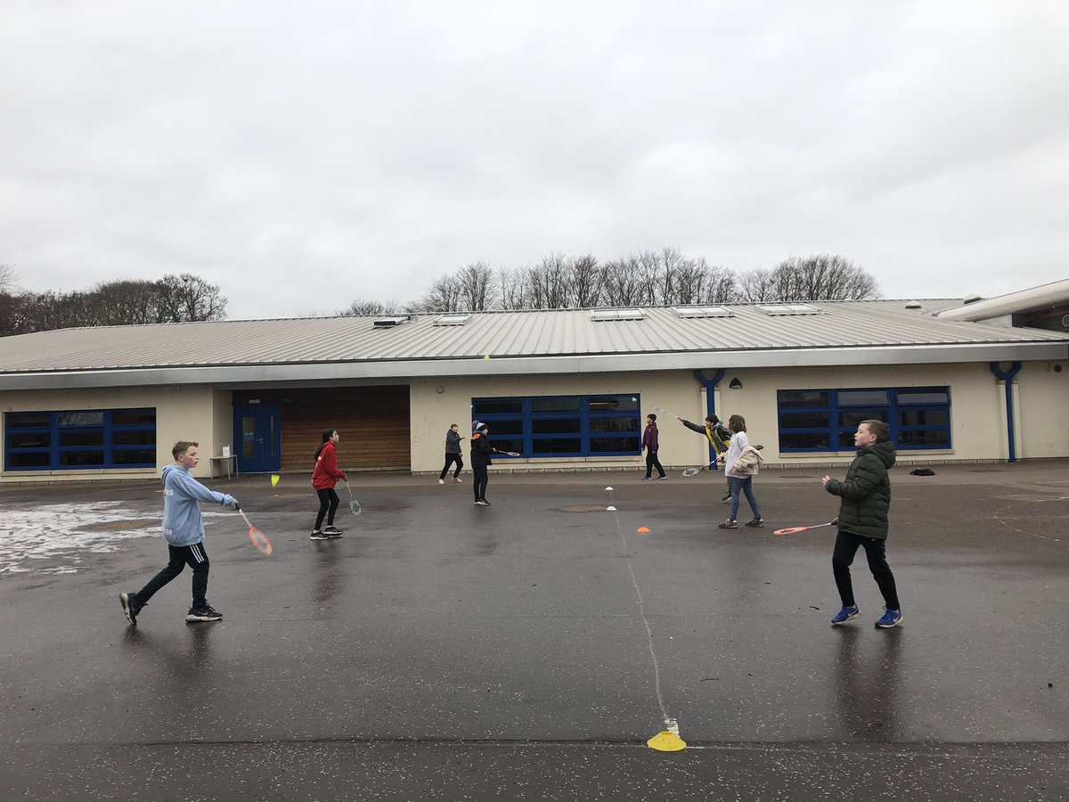 ActiveSchAngus's tweet image. Another great morning with the super competitive @seaview_ps P.7’s! Absolute faves in the now are #Badminton &amp;amp; the inventive Pizza Tig! Imaginations lit 🔥@MonihighPE @MonifiethHWB @BadmintonScot #ActiveBodyHealthyMind #ActiveAngus