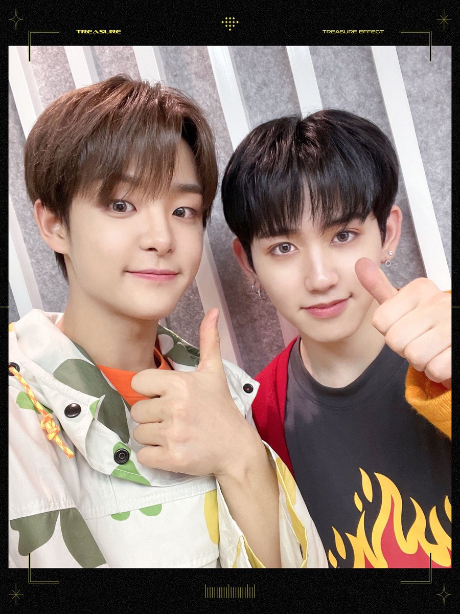 MashihoTakataIr's tweet photo. #FOR_TREASUREMAKER💎📸
#BeWithMePartnerRelaySelca
Pose that shows pretty Jihoon ❤ Good Jo-Shiho👍
Trust me🎶
ژستی که جیهونو خوشگل نشون میده❤ جو-شیهو👍
بهم اعتماد کن🎶
~~
#DIAMOND_GUARDS #TREASURE #MASHIHO #트레저 #마시호 #マシホ @treasuremembers
💎دایـمنـد ــــگـاردز 💎 https://t.co/VVLFunv78R