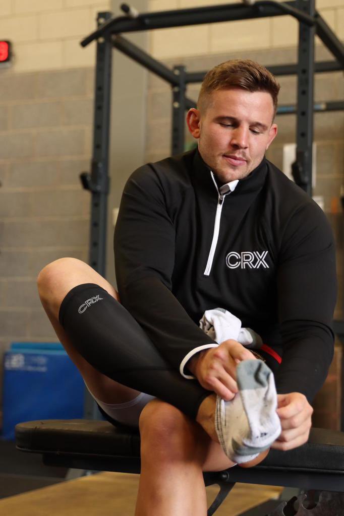 The choice of professional athletes. The choice of medical professionals.

CRX compression wear allow you to optimise your recovery. Our unique materials enhance your recovery from muscle damage after intensive exercise.

#rugby #pro14 #competecompressrecover #beabetterathlete