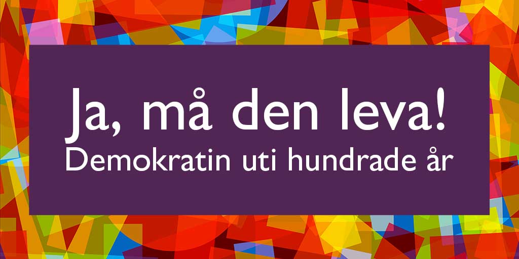 I dag firar Sverige 100 år av #demokrati! Införandet av den allmänna &amp; lika rösträtten kan ses som demokratins definitiva genombrott i Sverige. Vill du veta mer om det riksdagsbeslut och den tidsanda som gav Sverige allmän och lika rösträtt? Klicka här👉 firademokratin.riksdagen.se/tidslinje/#1921