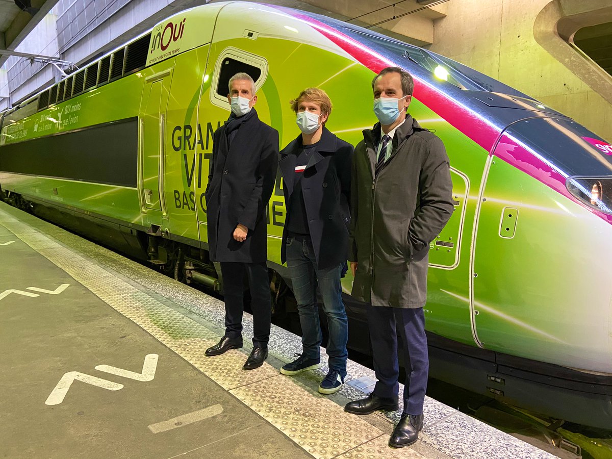 La reconquête des voyageurs passe par l’écologie ! Le train est la solution pour une #mobilité durable, et nous pouvons faire encore plus pour réduire notre empreinte. Très heureux de lancer la démarche #PlanèteVoyages avec <a href="/alainkrakovitch/">Alain Krakovitch</a> et notre parrain <a href="/francoisgabart/">François GABART ⭐️⛵️⭐️</a> !