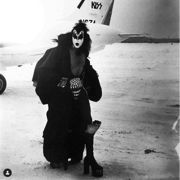 nurankaraca80's tweet image. Gene Simmons ❤️

#LarryLegaspi 
#Kiss 
#OGdesigns