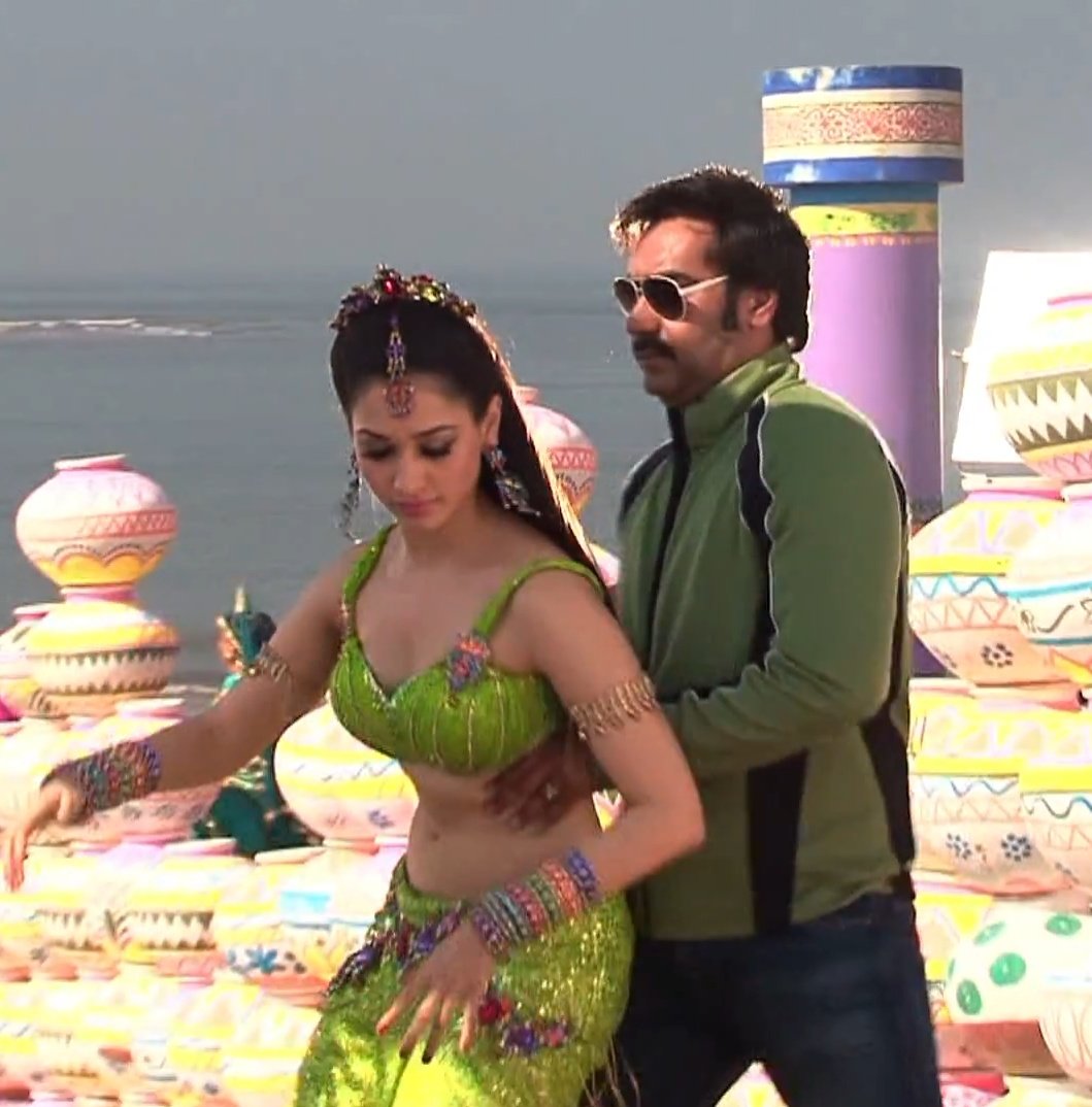 EsqITUVUcAAth5u?format=jpg&name=medium