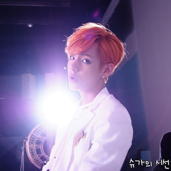 he looks like an angel woooooow