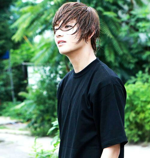 NO ONE'S TALKING ABOUT THIS IM GONNA SOB