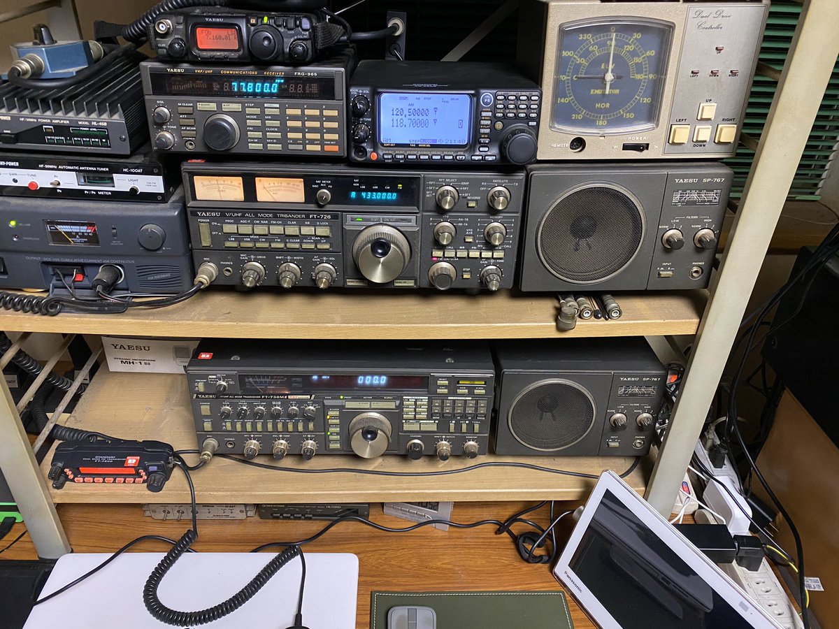 V/UHF帯・ポータブル機・受信機の電源を久々に入れてみた。 #YAESU