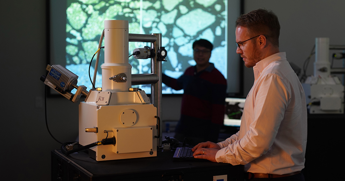 weareviridien's tweet photo. We provided @aogrmagazine Editor's Choice article this month! Find out how RoqLith cuttings analysis using machine learning reduces reservoir uncertainty. https://t.co/uqTSD8llcU #CGGdigitalization https://t.co/MXmX4FHKe6
