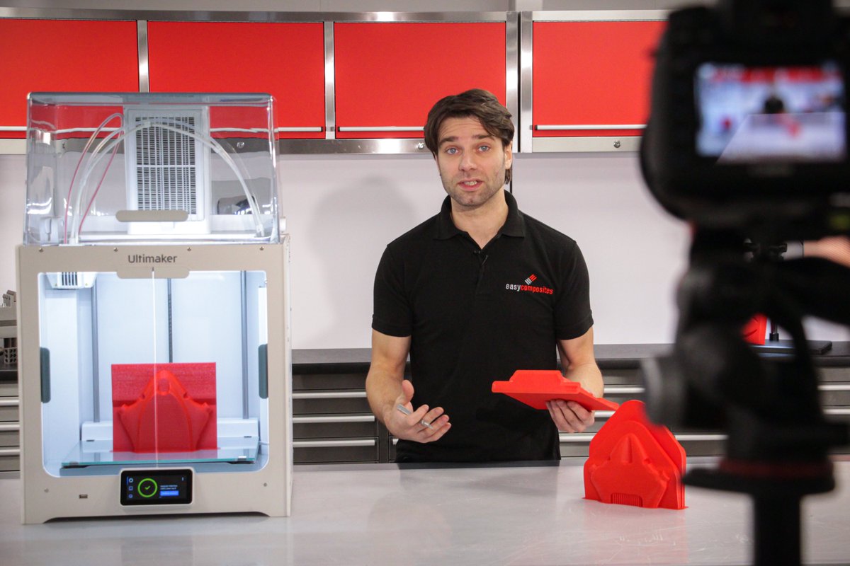 EasyComposites's tweet image. We've been in the studio filming the 1st video in our new series exploring 3D printing for composites. 
Part 1 'how to use a 3D printed pattern to produce a durable composite mould' - is coming soon!
#3Dprinting #advancedcomposites #compositetutorial 
@Ultimaker @dynamism
